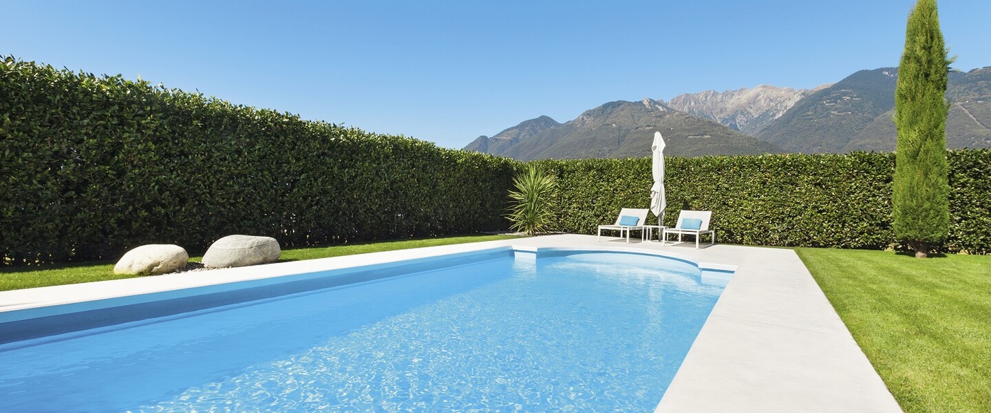 Pool im Garten